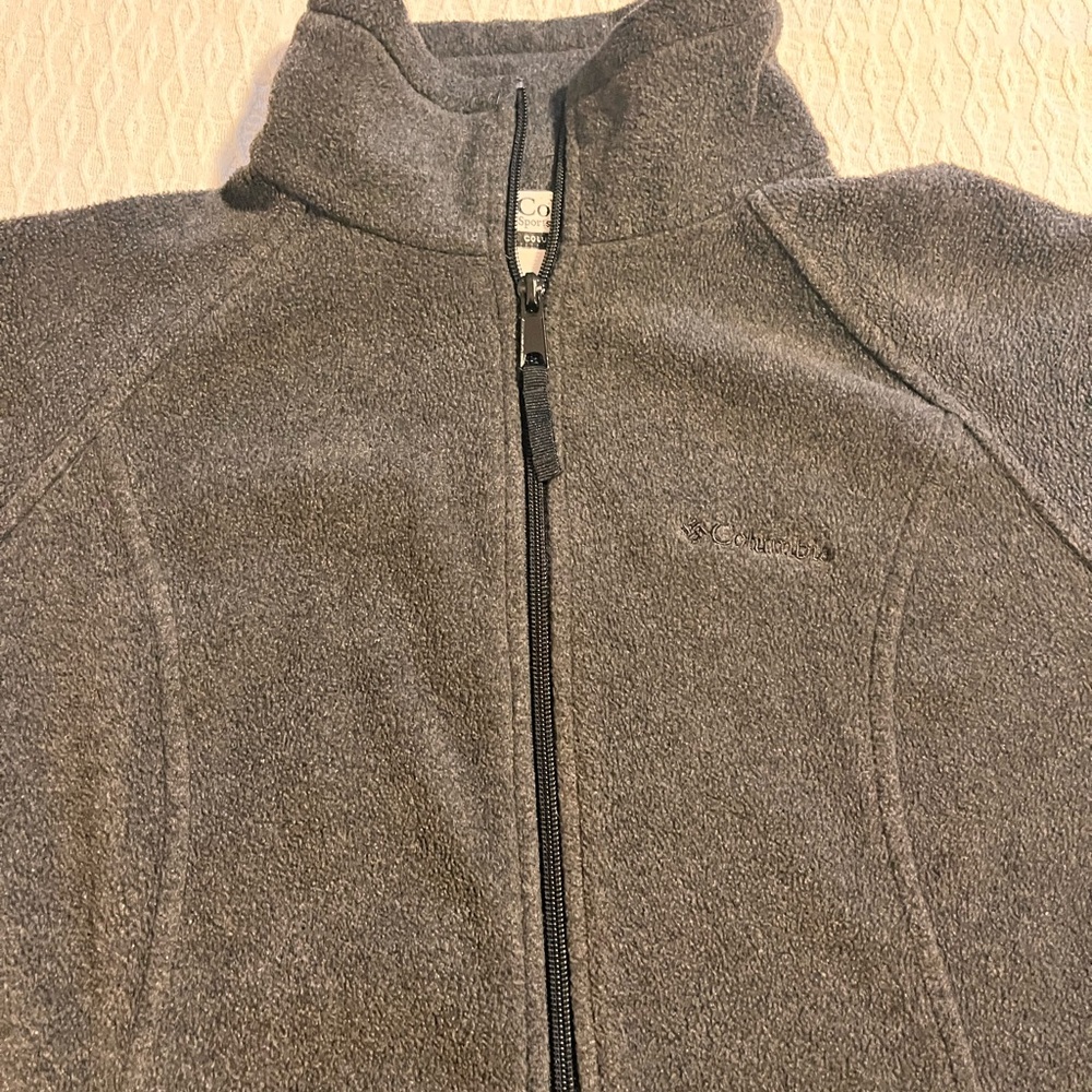 Women’s Medium Columbia Gray Fleece